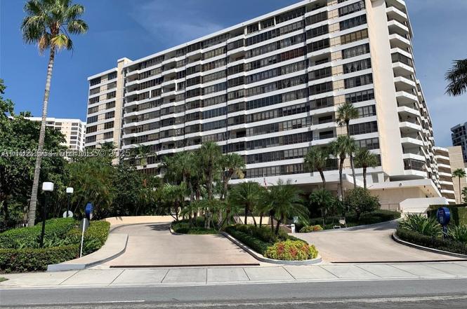 500 Three Islands Blvd #307