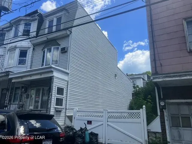 324 Pine St