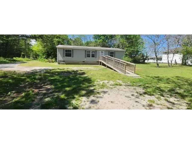 7257 Spur Ln