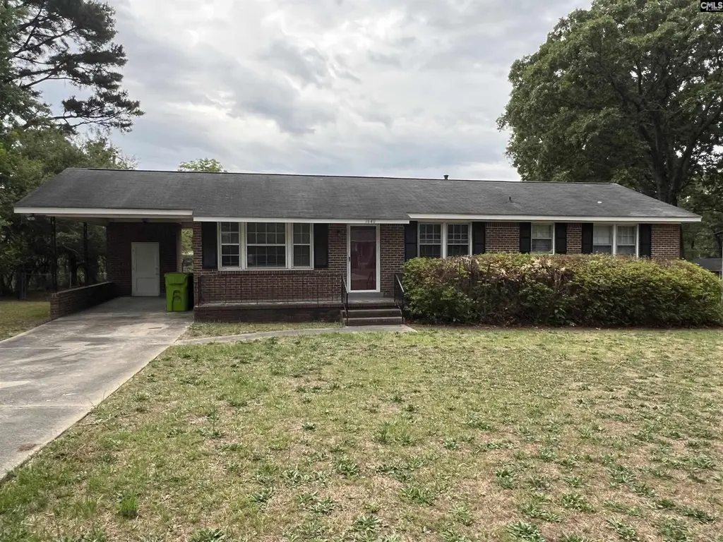 1640 Woodford Rd