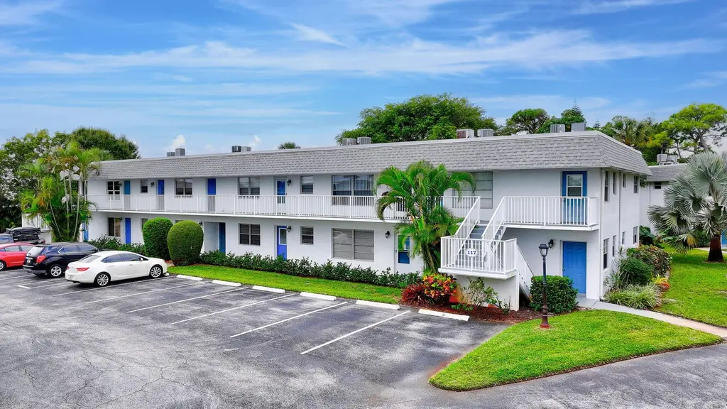 2929 SE Ocean Blvd Unit 117-7