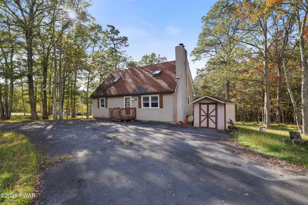 125 Brownstone Dr