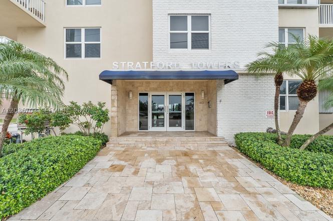1401 S Ocean Dr #305