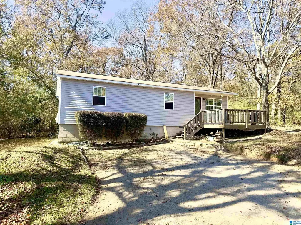 170 Homestead Ln