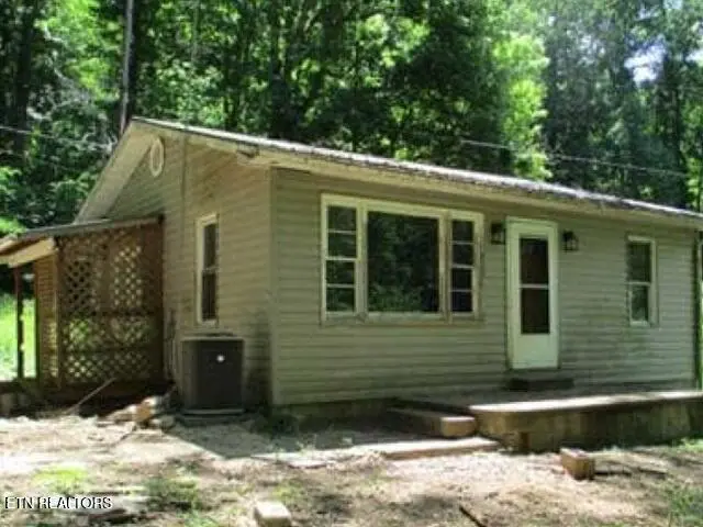143 Tobby Hollow Ln