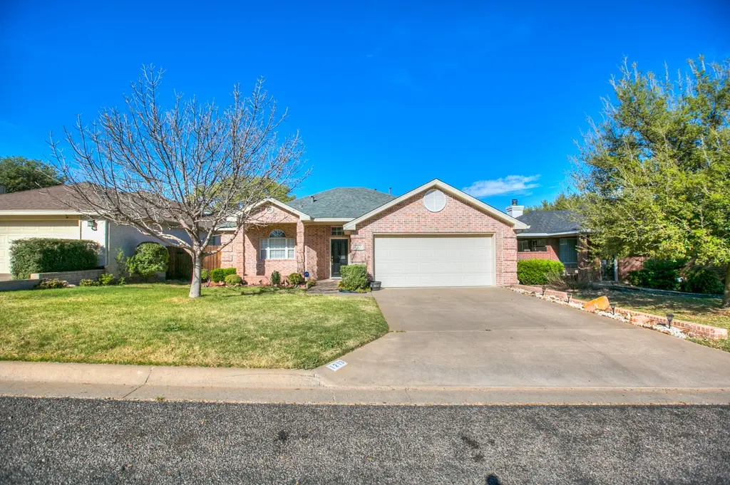 1213 Dorchester Dr
