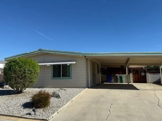 39246 Manzanita Dr