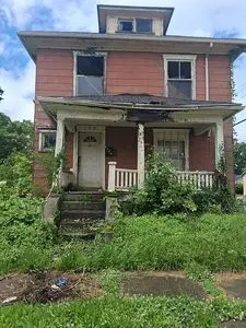 377 N Mathison St