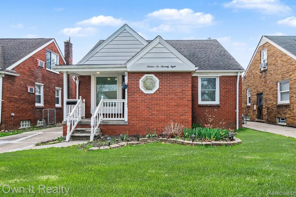 16678 Collingham Dr