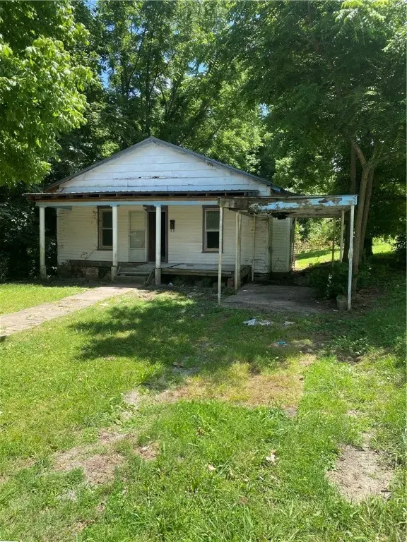 628 South Ave