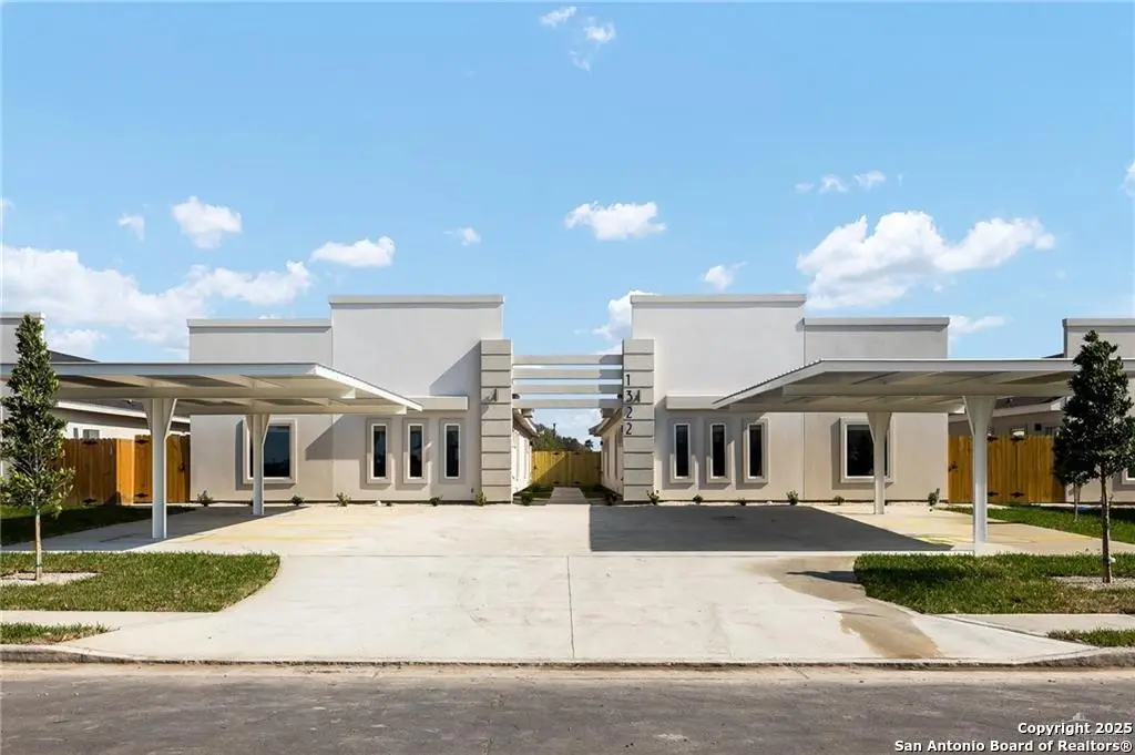 1322 Beverly Ave