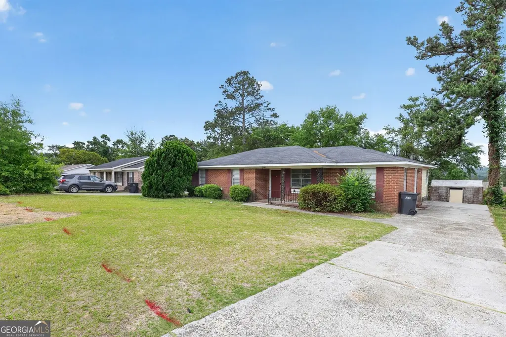 2930 Rollingwood Dr