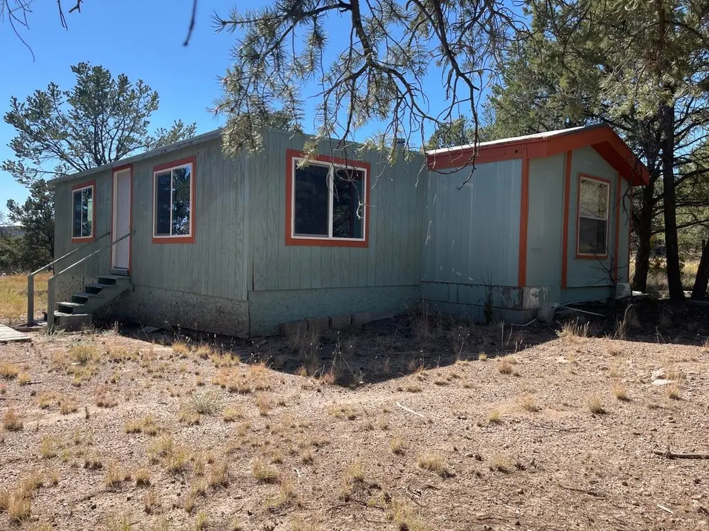 111 Homestead Trl