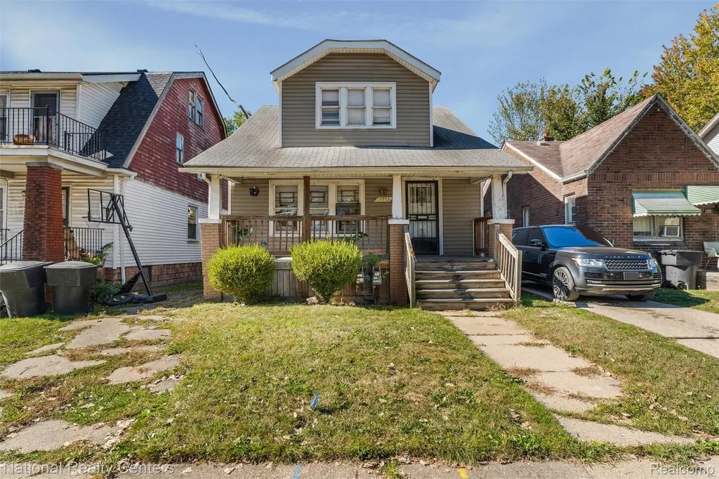 19953 Greeley St
