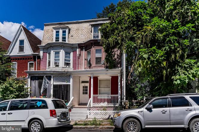 522 Curtin St