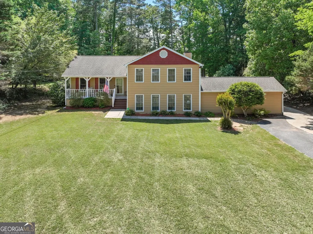 210 Heritage Farm Ln