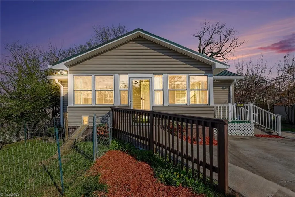 997 Robbins Cir
