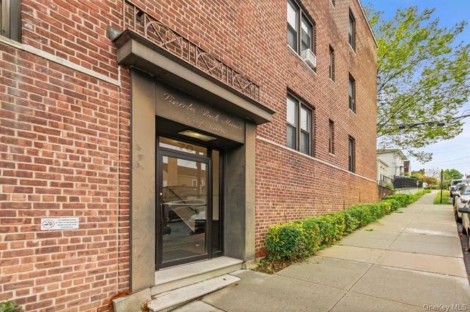 70 Sherman Ave Unit 3H
