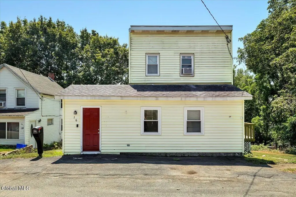 16 Billings Ave