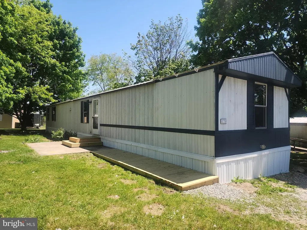 17 Mountain View Ter