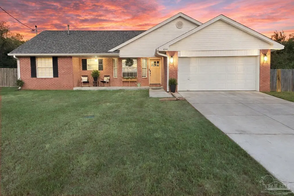 4245 Frasier Ln
