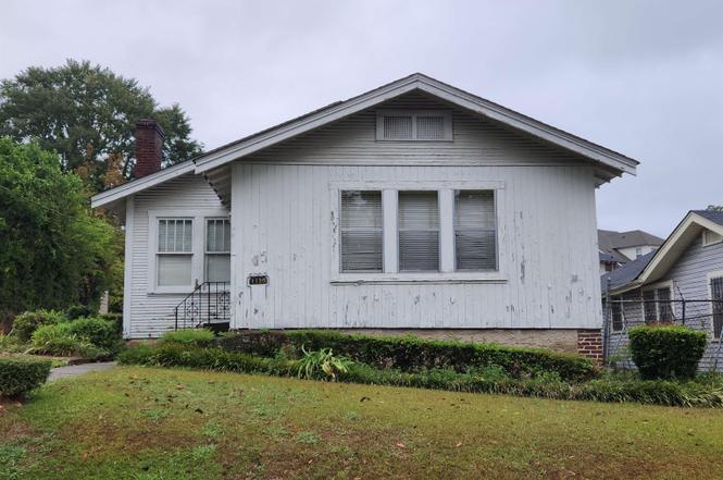 1120 Graymont Ave W