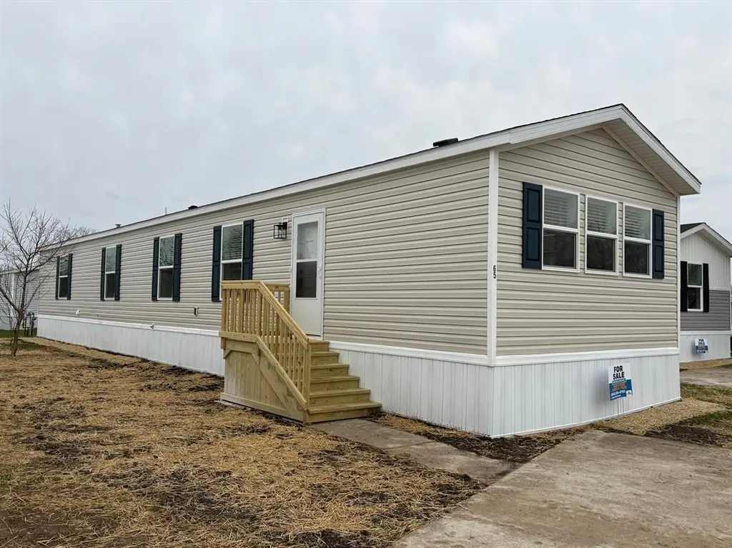 14996 Pleasant Valley Rd #65