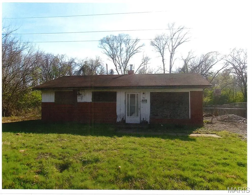 165 and 167 Amelia Dr