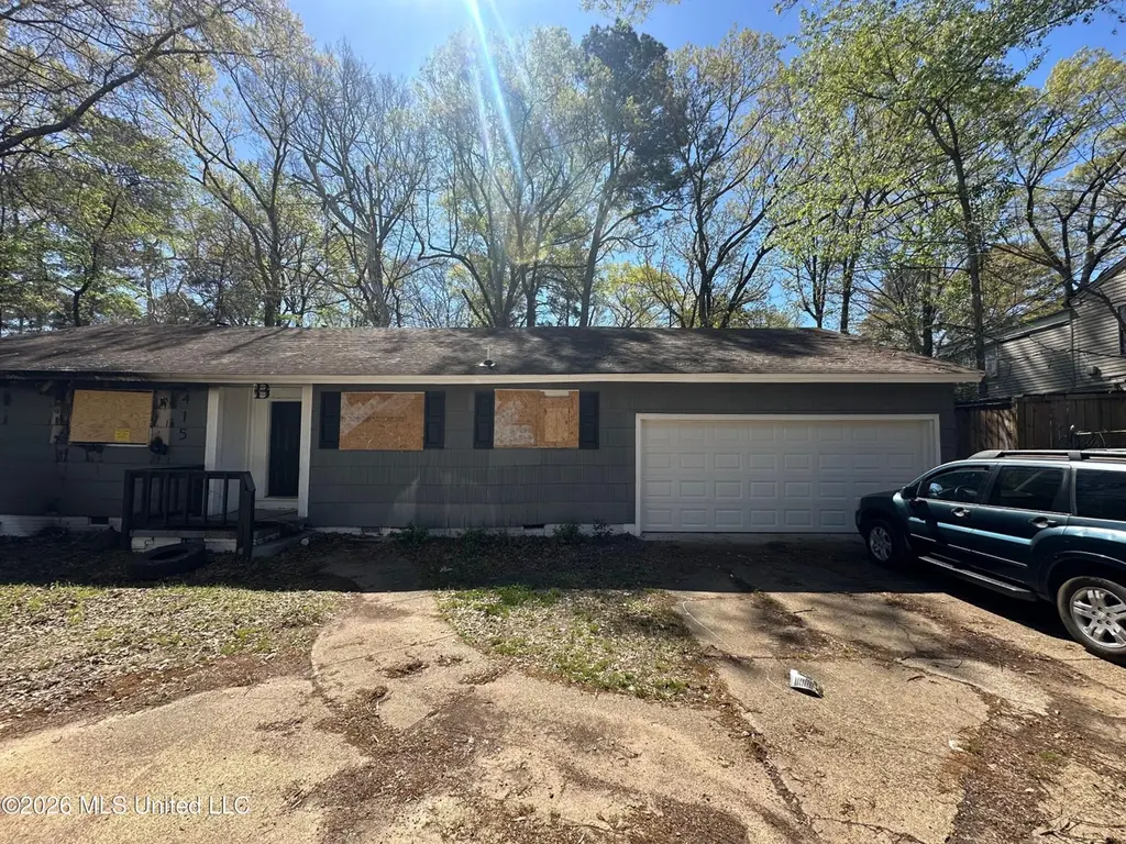 415 E Northside Dr