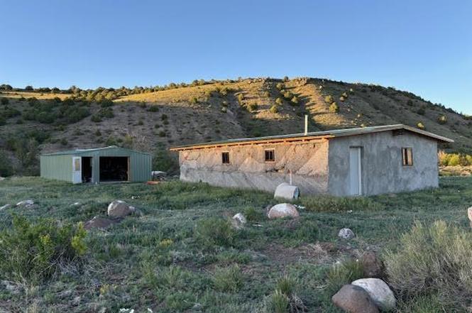 406 Canyon Rd