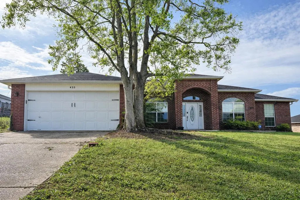 455 Jillian Dr
