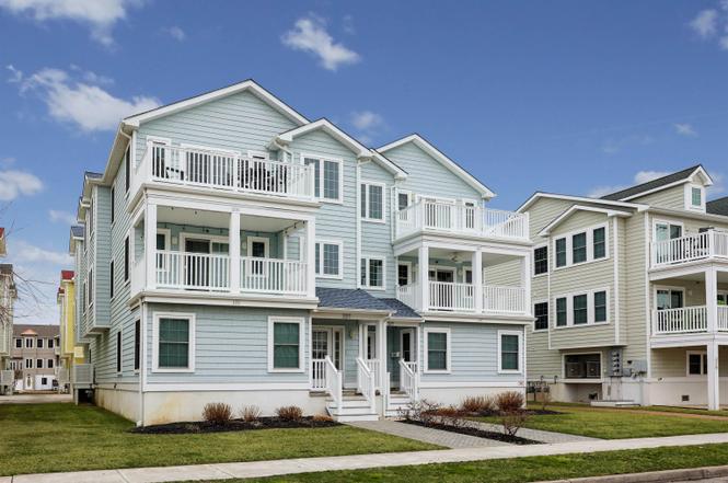 327 E 25th Ave #205