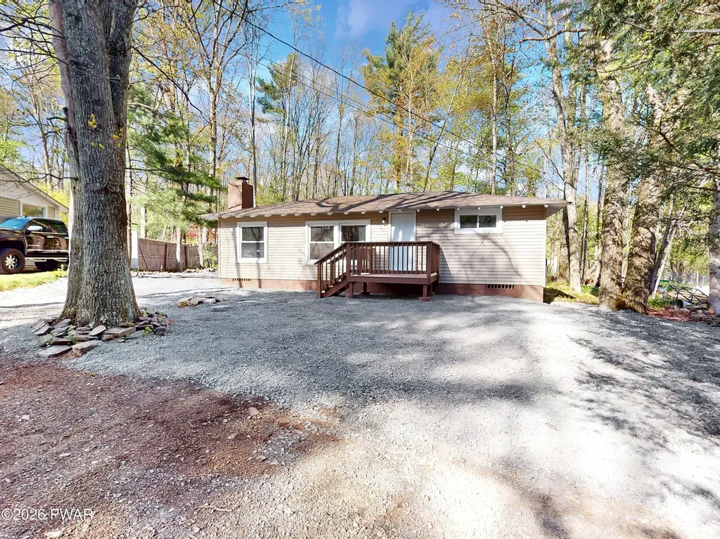 118 Willow Dr