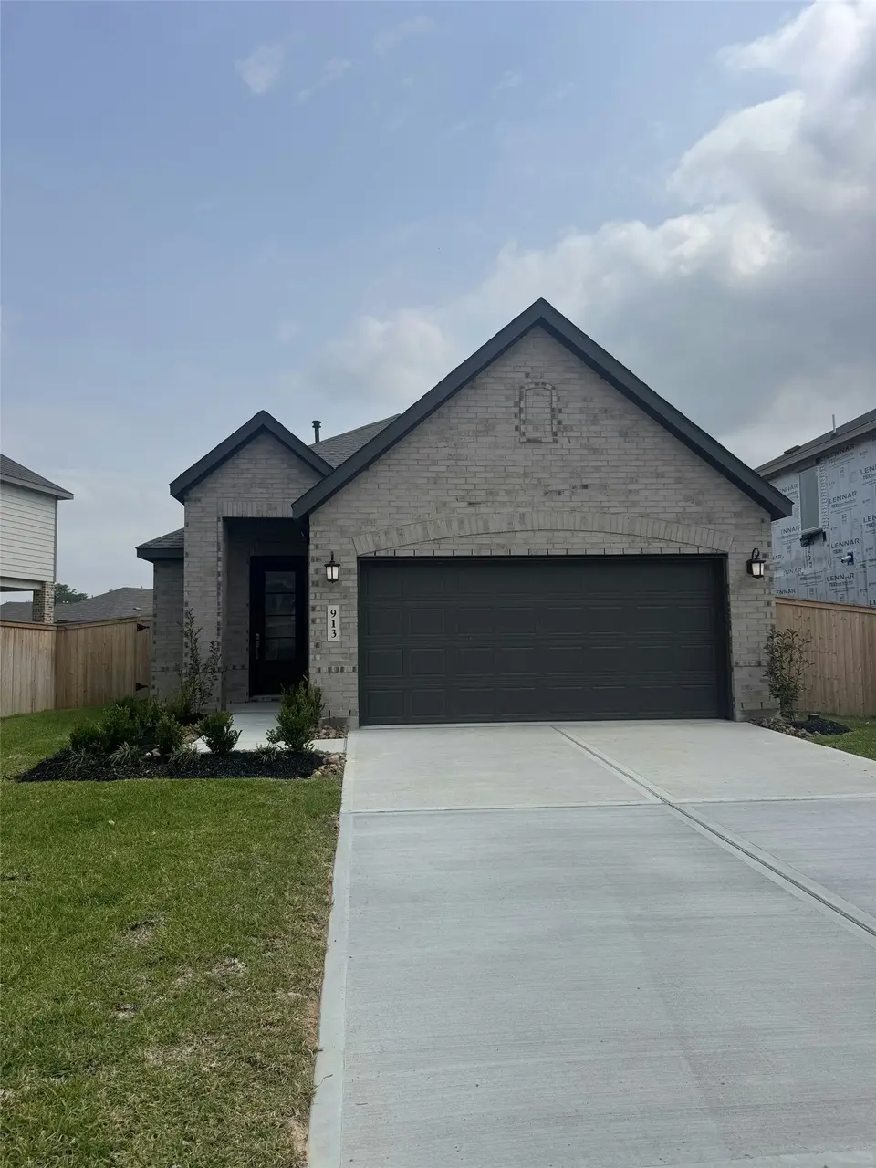 913 Capracotta Dr