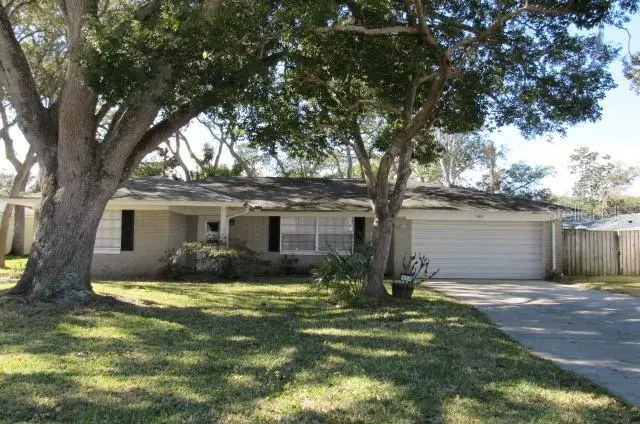 850 E Lindenwood Cir