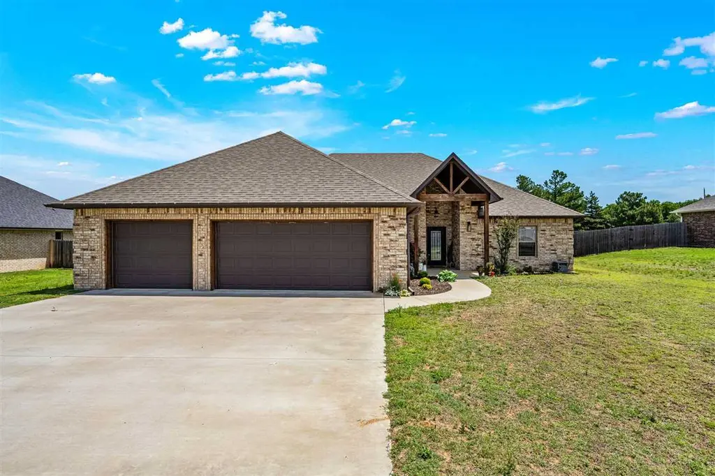 1022 Skyridge Dr