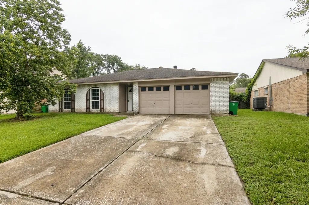 4522 Rosegate Dr