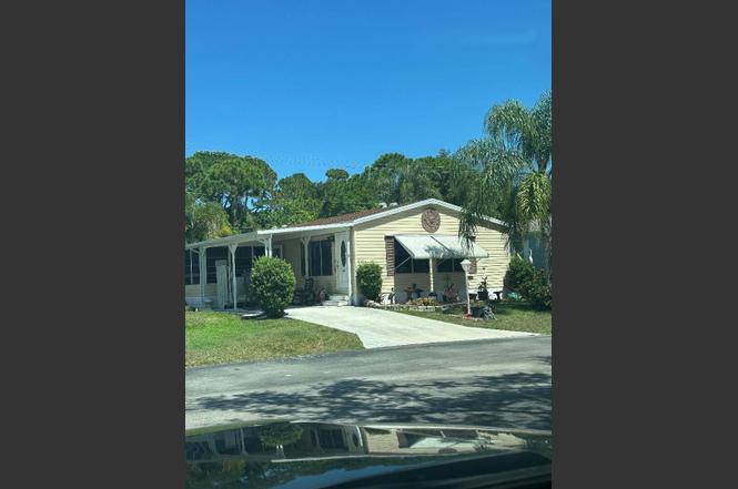 456 Tropical Isles Cir