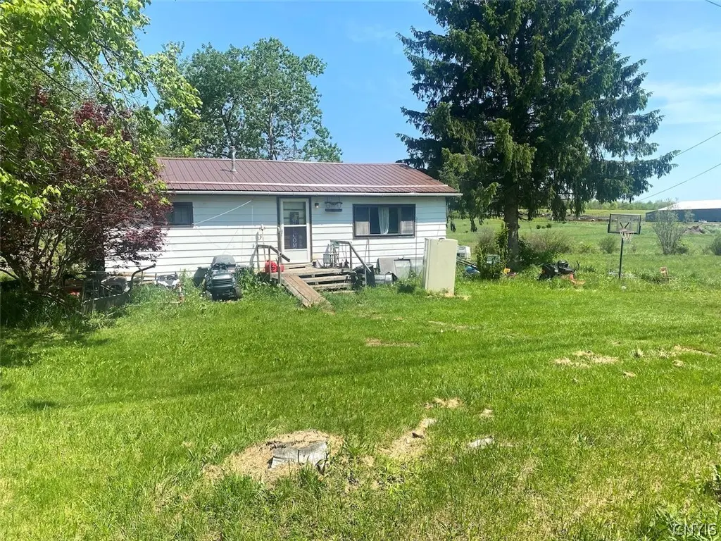 5928 Tuckers Corners Rd