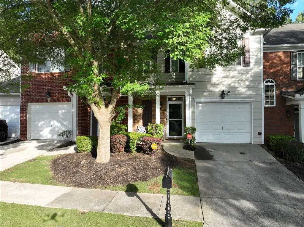 3317 Thornbridge Dr