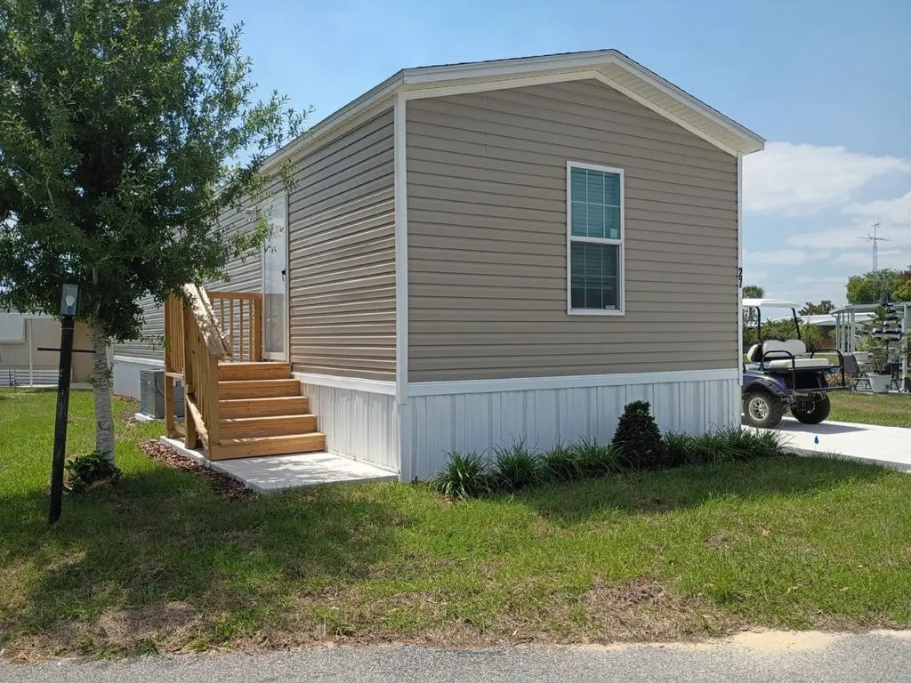 27 Pryor Ln