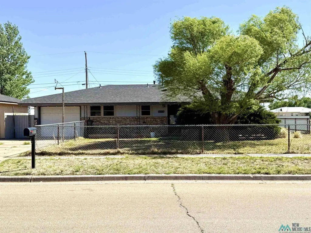 501 Circle Dr