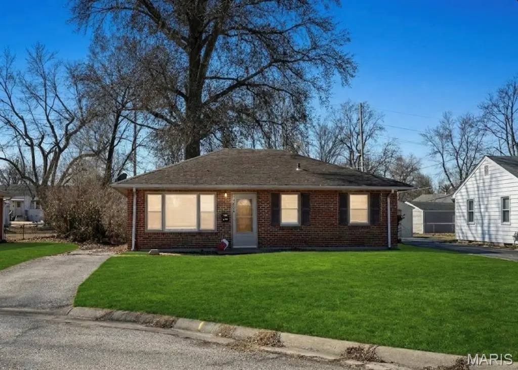11006 Saint Nicholas Ct