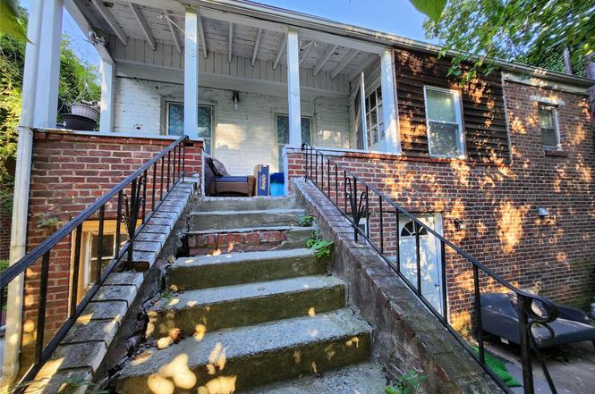 42 & 566 42 Kinney / 566 Piermont St