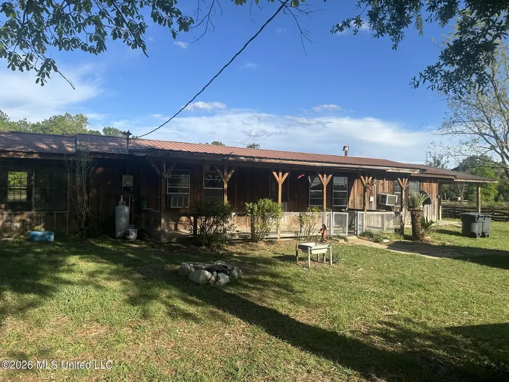 132 Thurman Flurry Rd