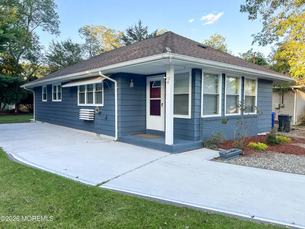 16 Catskill Ct