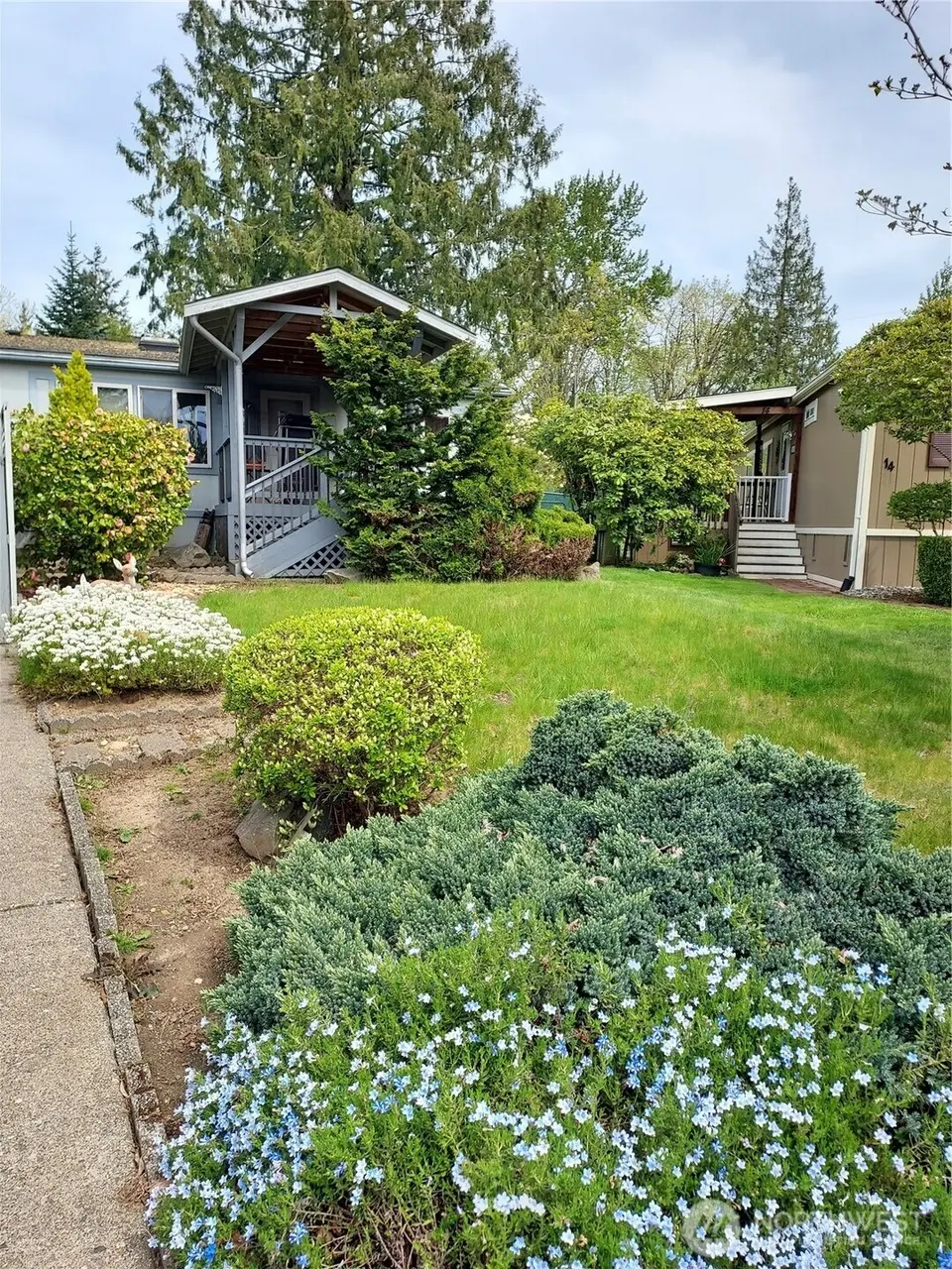 8430 15th Pl SE #13