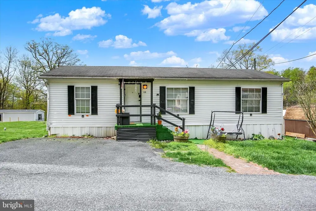 2580 Lewisberry Rd #13