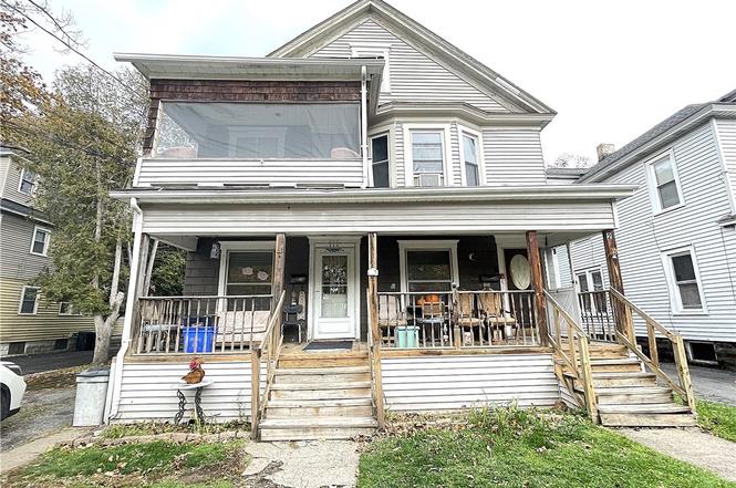 220 W Yates St