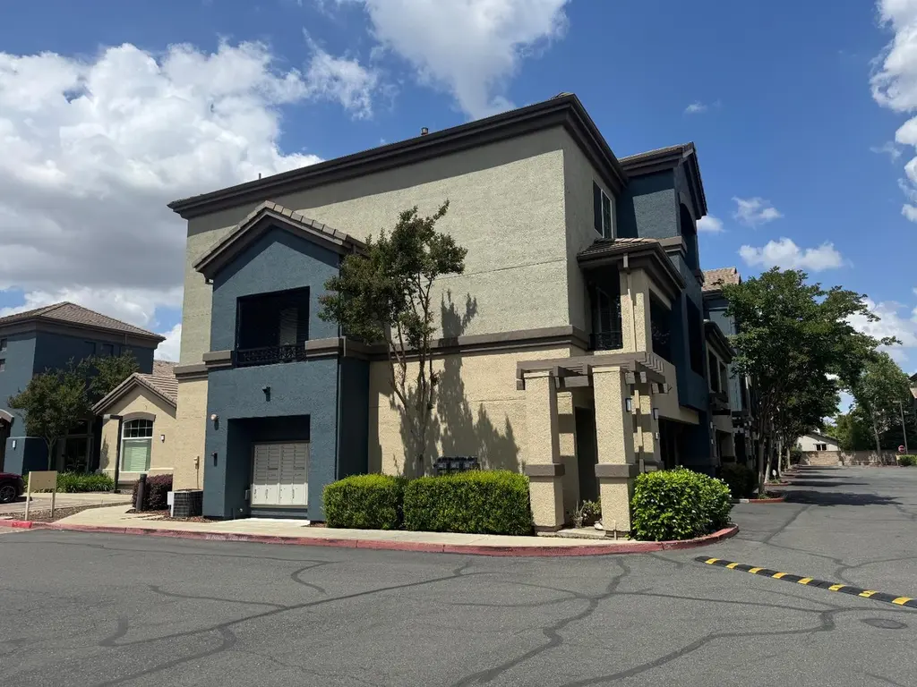 2001 Club Center Dr #3101